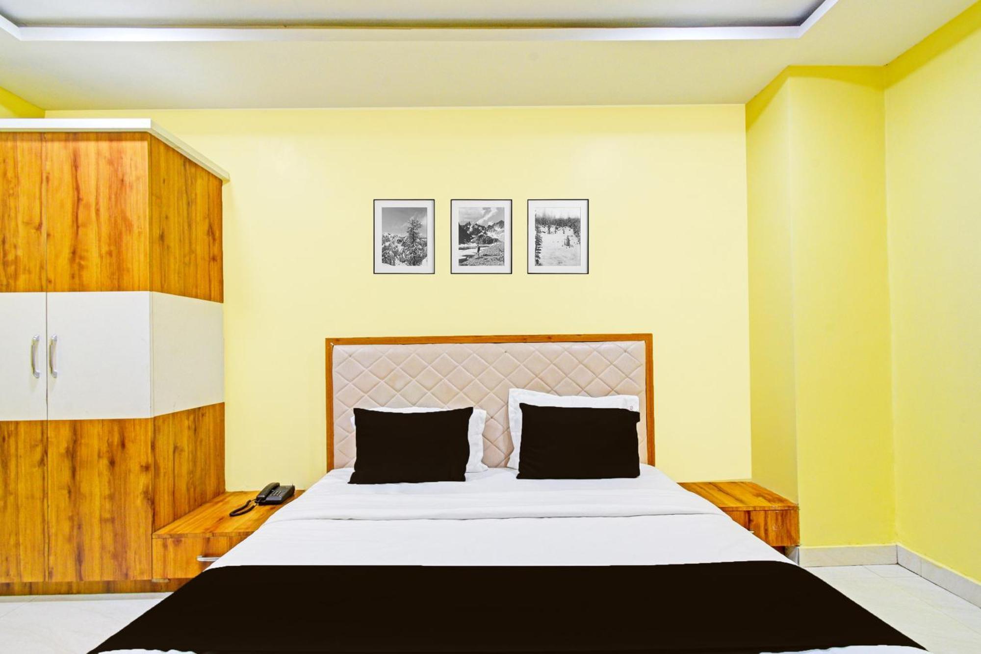Super Townhouse Mancherial Mancherāl 外观 照片