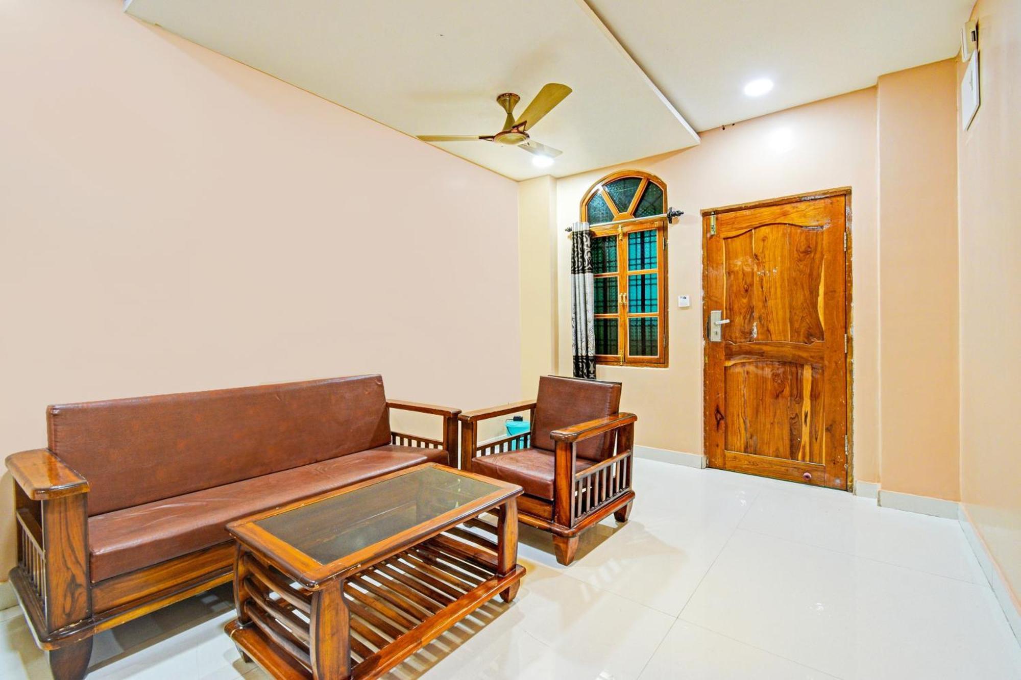 Super Townhouse Mancherial Mancherāl 外观 照片